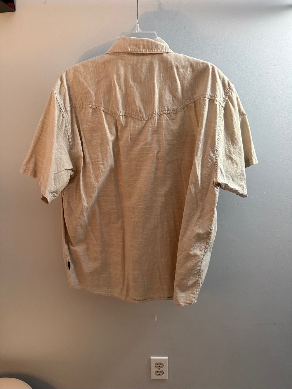 Howler Brothers Beige Short-Sleeve Button-Up Shirt with Sunburst Embroidery - Picture 6 of 6
